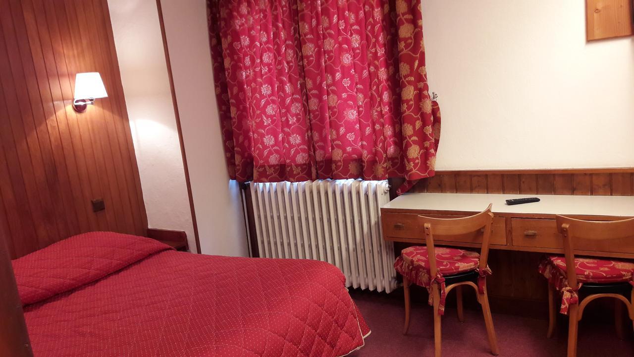 Alp-Hotel Megeve Room photo